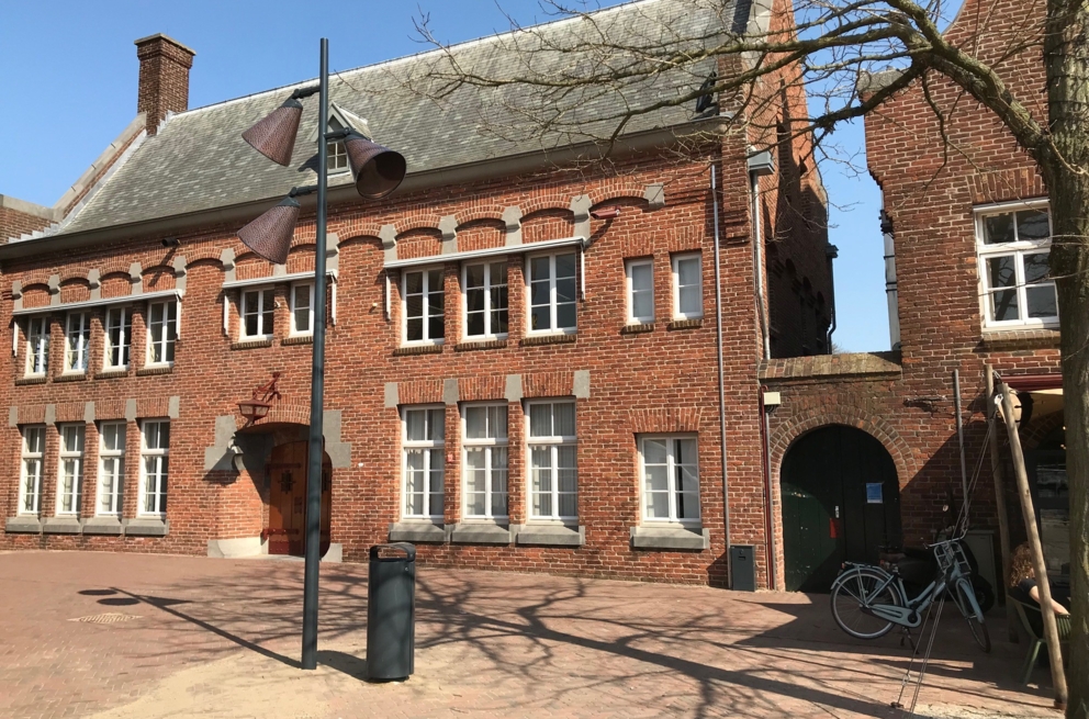 Lightronics Royal Leather armaturen op vernieuwde stadsplein in Waalwijk