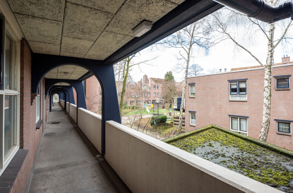Lightronics PVX en TPS armaturen in de galerij van een appartementencomplex van Waterweg Wonen in Vlaardingen