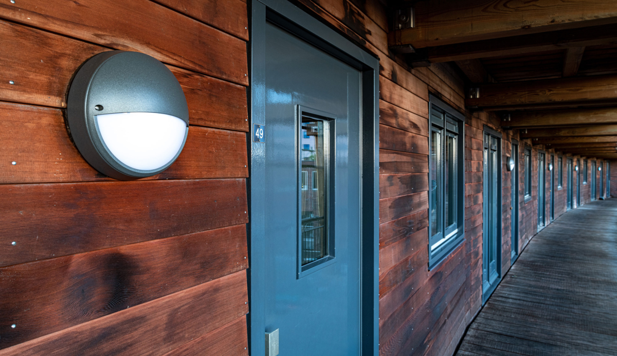 Lightronics DOTT armaturen in de galarij van appartementencomplex Hoge Rij in Deventer