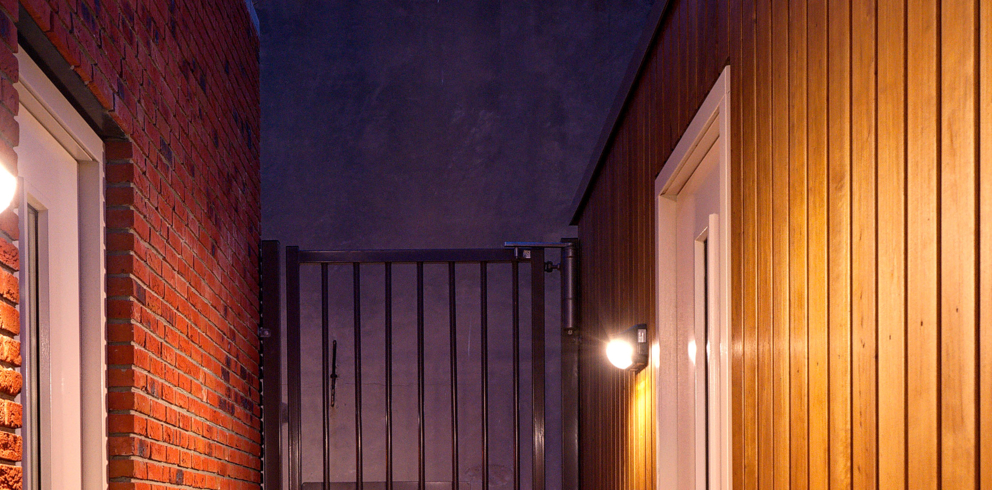 Lightronics_header_TPK Lightronics_header_TPK