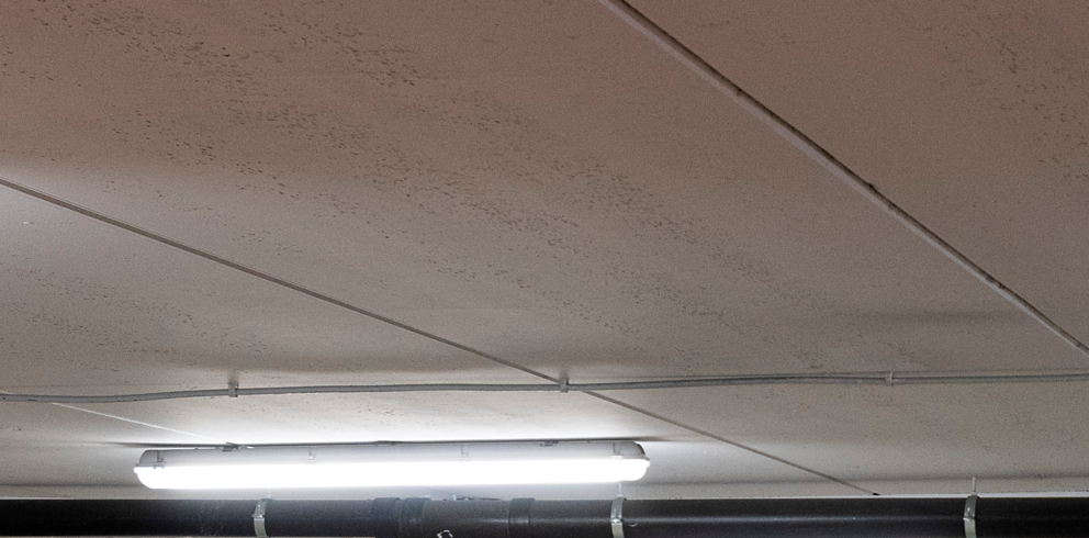 Lightronics PGA armaturen in een parkeergarage Lightronics PGA armaturen in een parkeergarage