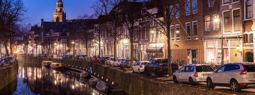 Lightronics HTA armaturen in een woonwijk