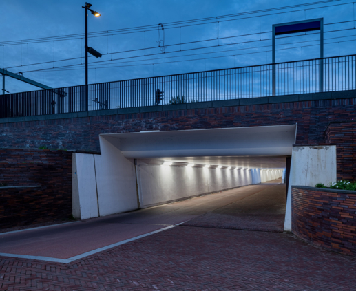 Lightronics VENTEGO armaturen in de fietstunnel bij het station in Assen Lightronics VENTEGO armaturen in de fietstunnel bij het station in Assen