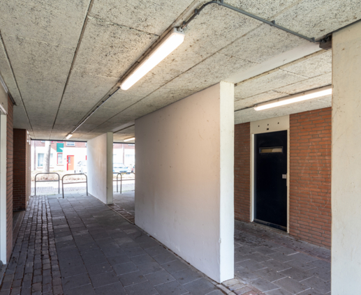 Lightronics PVX en TPS armaturen in de berging van een appartementencomplex van Waterweg Wonen in Vlaardingen Lightronics PVX en TPS armaturen in de berging van een appartementencomplex van Waterweg Wonen in Vlaardingen